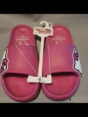 Hello Kitty Bright Pink Girls Slide Sandals